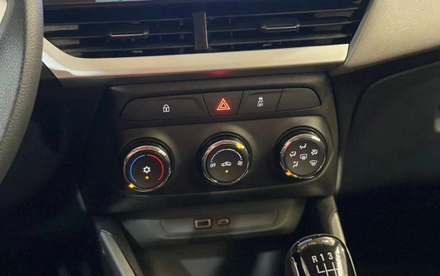 imagem-https://www.socarrao.com.br/sc-vehicle-images-prod/21298/1785768840217-7706159_13_B_fedd07d82e.jpeg