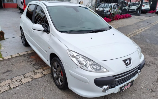 imagem-https://www.socarrao.com.br/sc-vehicle-images-prod/2130144/1781538051474-V2hhdHNBcHAgSW1hZ2UgMjAyNi0wNi0xNSBhdCAxMi4xNy4xMyAoMSkuanBlZw.jpeg