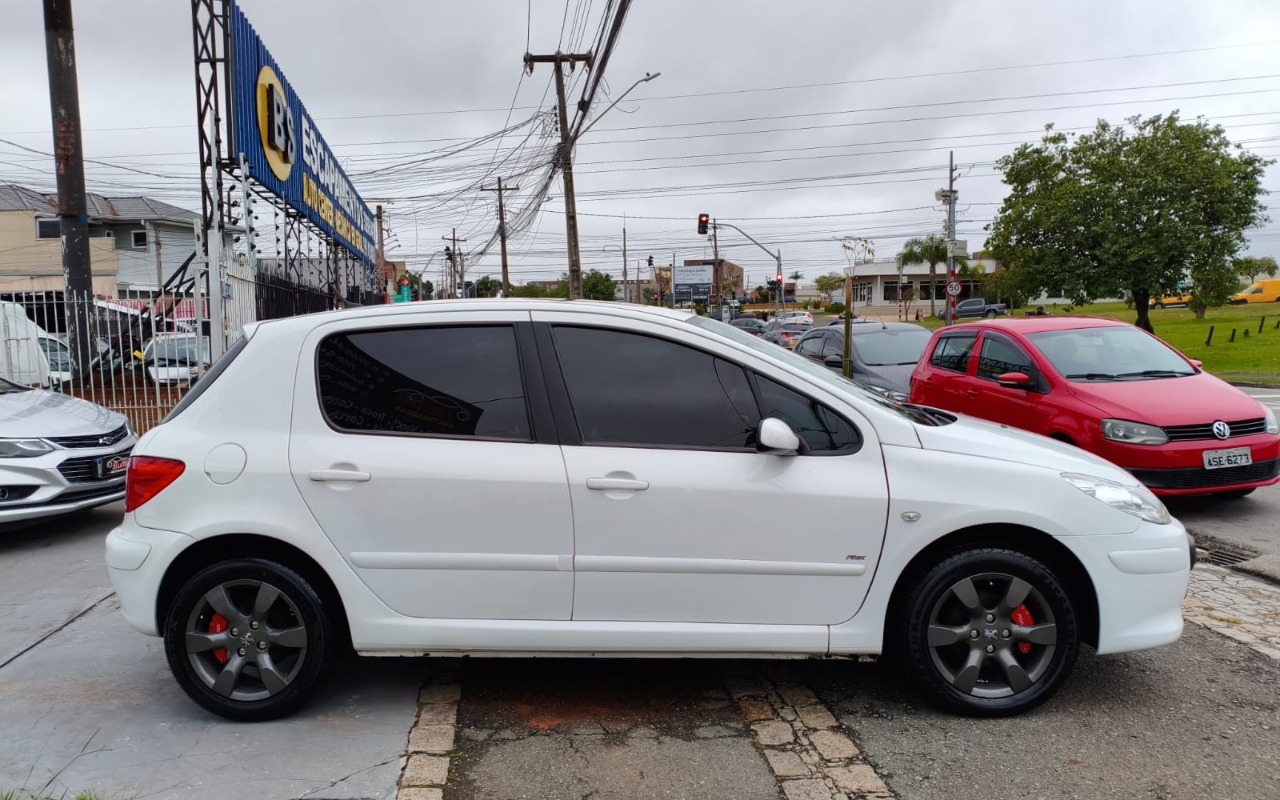 imagem-https://www.socarrao.com.br/sc-vehicle-images-prod/2130144/1781538052130-V2hhdHNBcHAgSW1hZ2UgMjAyNi0wNi0xNSBhdCAxMi4xNy4xMy5qcGVn.jpeg