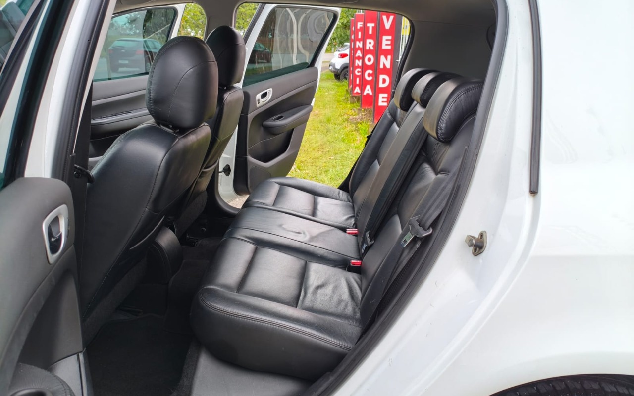 imagem-https://www.socarrao.com.br/sc-vehicle-images-prod/2130144/1781538052653-V2hhdHNBcHAgSW1hZ2UgMjAyNi0wNi0xNSBhdCAxMi4xNy4xMS5qcGVn.jpeg