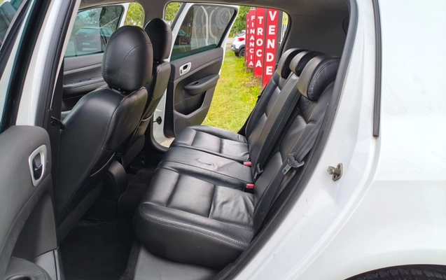 imagem-https://www.socarrao.com.br/sc-vehicle-images-prod/2130144/1781538052653-V2hhdHNBcHAgSW1hZ2UgMjAyNi0wNi0xNSBhdCAxMi4xNy4xMS5qcGVn.jpeg