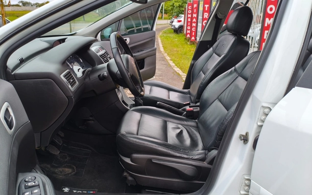 imagem-https://www.socarrao.com.br/sc-vehicle-images-prod/2130144/1781538053037-V2hhdHNBcHAgSW1hZ2UgMjAyNi0wNi0xNSBhdCAxMi4xNy4xMCAoMikuanBlZw.jpeg