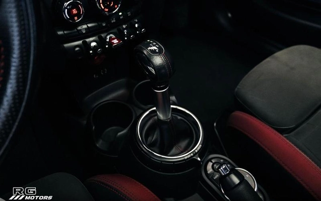 imagem-https://www.socarrao.com.br/sc-vehicle-images-prod/2130298/1784727444982-8129650_1_B_3627736bcd.jpeg