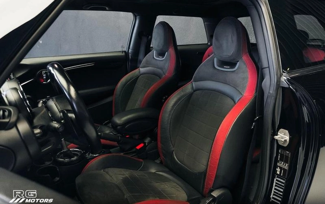 imagem-https://www.socarrao.com.br/sc-vehicle-images-prod/2130298/1784727444993-8129650_11_B_46e31f422b.jpeg