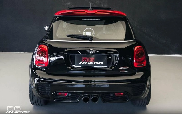 imagem-https://www.socarrao.com.br/sc-vehicle-images-prod/2130298/1784727444995-8129650_17_B_0db60f53e5.jpeg