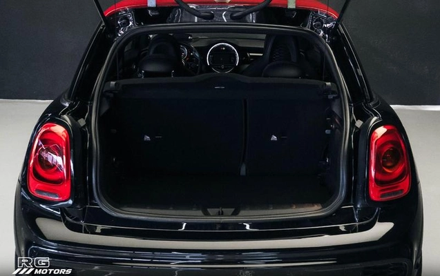 imagem-https://www.socarrao.com.br/sc-vehicle-images-prod/2130298/1784727444998-8129650_12_B_f129434850.jpeg