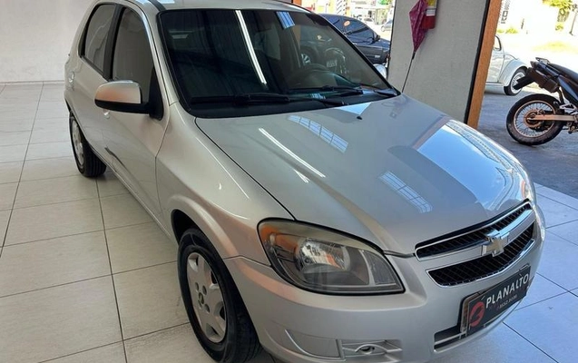 imagem-https://www.socarrao.com.br/sc-vehicle-images-prod/2130685/1789666567699-8142507_2_B_ba11a6458f.jpeg