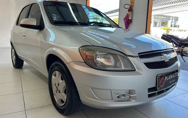 imagem-https://www.socarrao.com.br/sc-vehicle-images-prod/2130685/1789666567714-8142507_2_B_9c3b95975a.jpeg