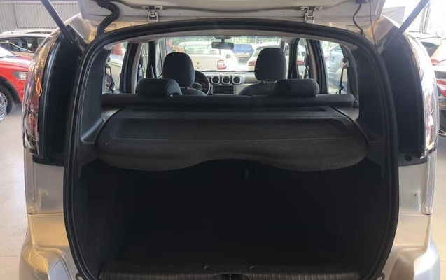 imagem-https://www.socarrao.com.br/sc-vehicle-images-prod/2130714/1784743042535-7902550_8_B_93c0ffd925.jpeg