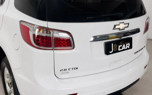 imagem-https://www.socarrao.com.br/sc-vehicle-images-prod/2131257/1789069553276-8186961_11_B_979155f3fa.jpeg