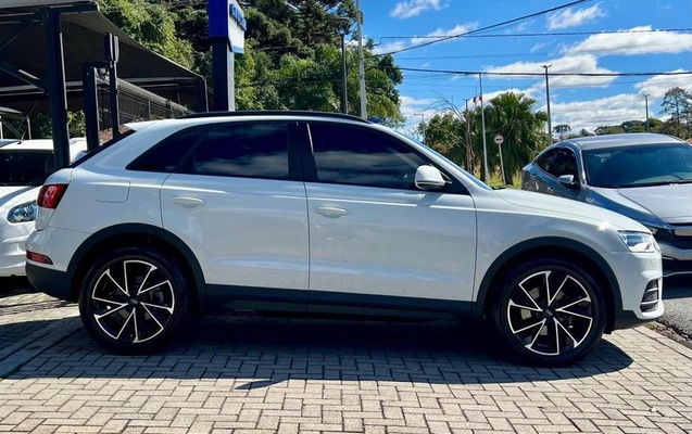 imagem-https://www.socarrao.com.br/sc-vehicle-images-prod/2131805/1782744302853-8187532_11_B_4a2f9d4c77.jpeg