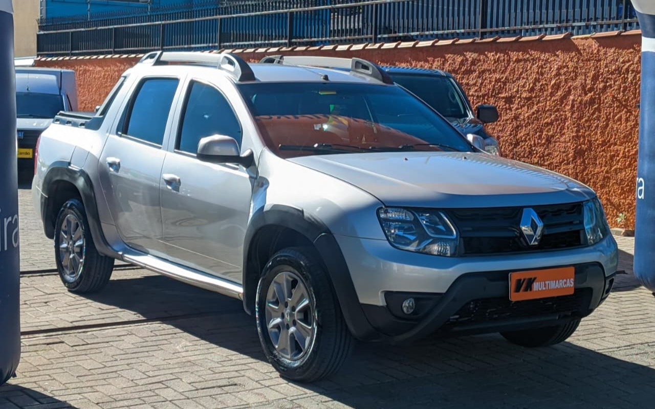 Renault Duster Oroch 2016 Prata — foto 1 de 3