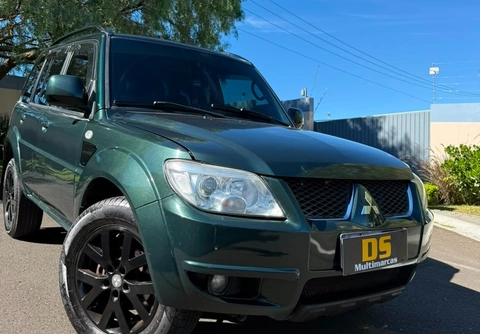 Mitsubishi Pajero TR4 2012 Verde — foto 1 de 3