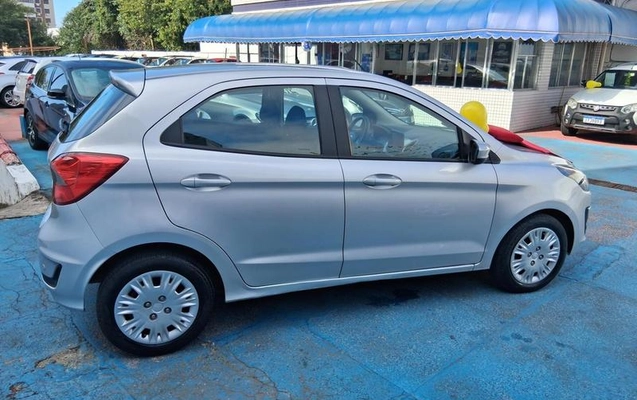 imagem-https://www.socarrao.com.br/sc-vehicle-images-prod/2133210/1788983140377-8185846_3_B_3d204ec910.jpeg