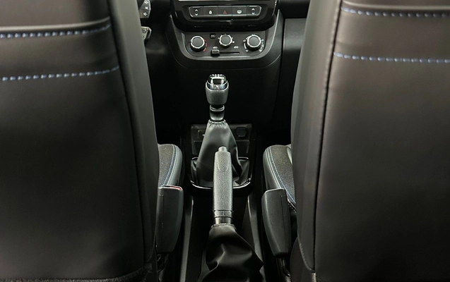 imagem-https://www.socarrao.com.br/sc-vehicle-images-prod/2133760/1781548386218-d5adc5d3-e41d-41ea-b857-078ba5126b9d.jpg
