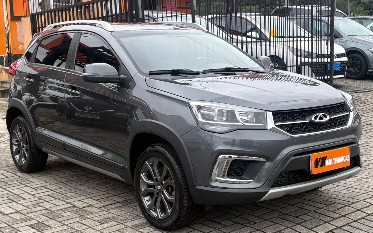 Caoa Chery Tiggo 2 EX 1.5 16V Flex Aut. 5p na cor Cinza em Curitiba / PR - 2133902