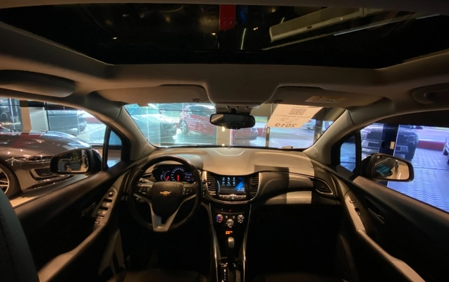 imagem-https://www.socarrao.com.br/sc-vehicle-images-prod/2134131/1784902981903-YLd66rgalT483zEPjogeEukov3YVarbz.jpg