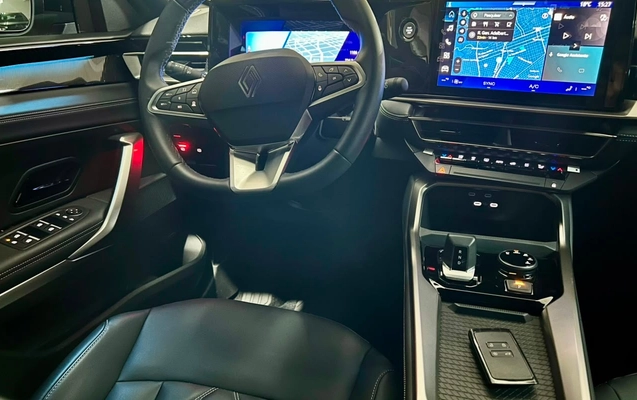 imagem-https://www.socarrao.com.br/sc-vehicle-images-prod/2134282/1781550343258-NzcwNDE4MzMtMDE4My00YTIxLWJlMTMtMDMwNjI4NmFmNmYxLmpwZw.jpg