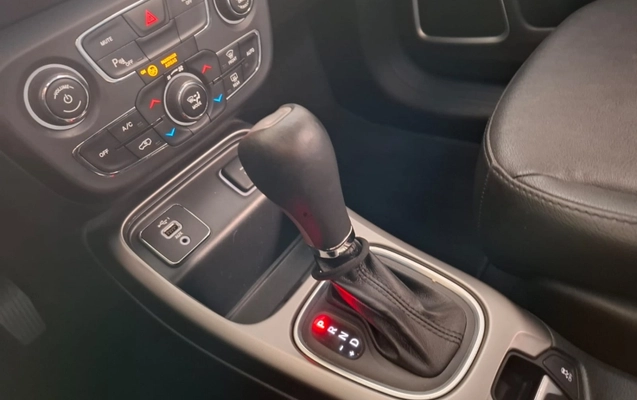 imagem-https://www.socarrao.com.br/sc-vehicle-images-prod/2134294/1781550368374-EcaQLbtOyYqdXITwROAIMz3UBsdGUIah.jpg
