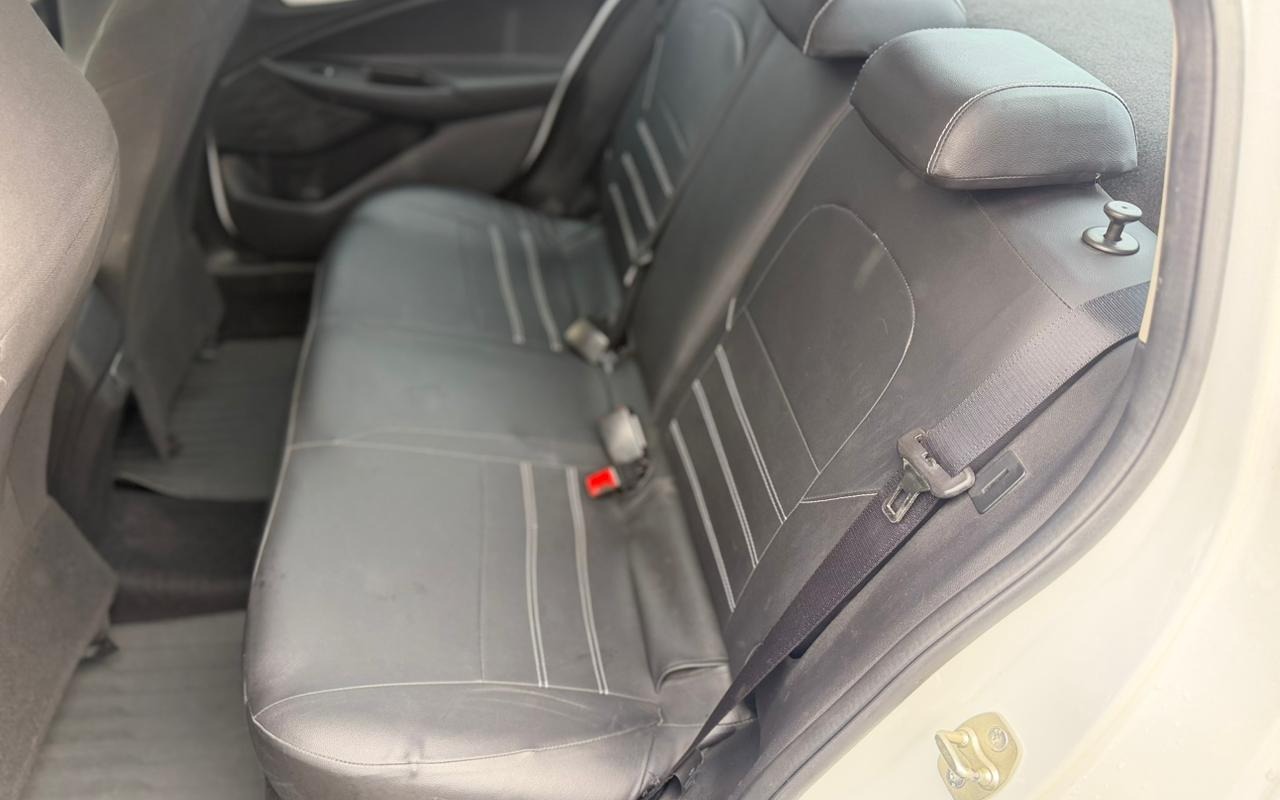 imagem-https://www.socarrao.com.br/sc-vehicle-images-prod/2134447/1781552595668-V2hhdHNBcHAgSW1hZ2UgMjAyNi0wNi0xNSBhdCAxNC40MS40MSAoMikuanBlZw.jpeg