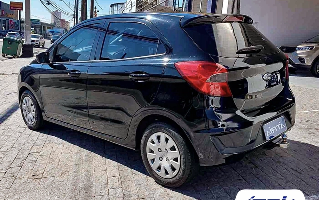 imagem-https://www.socarrao.com.br/sc-vehicle-images-prod/2134905/1788963289488-79d75b59-7c26-43ea-8154-56d4b9358753.jpg