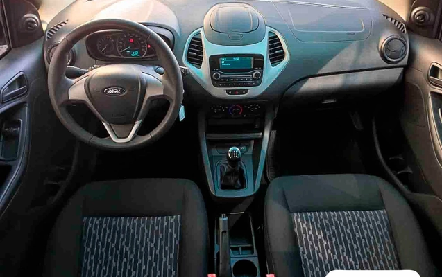 imagem-https://www.socarrao.com.br/sc-vehicle-images-prod/2134905/1788963289494-b57811e2-b345-45d9-86cf-34b1b936a492.jpg