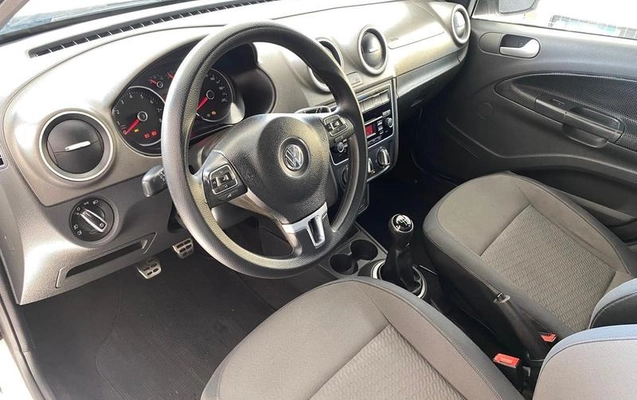 imagem-https://www.socarrao.com.br/sc-vehicle-images-prod/2135068/1788281151425-6909008_7_B_1c3d01f0b9.jpeg