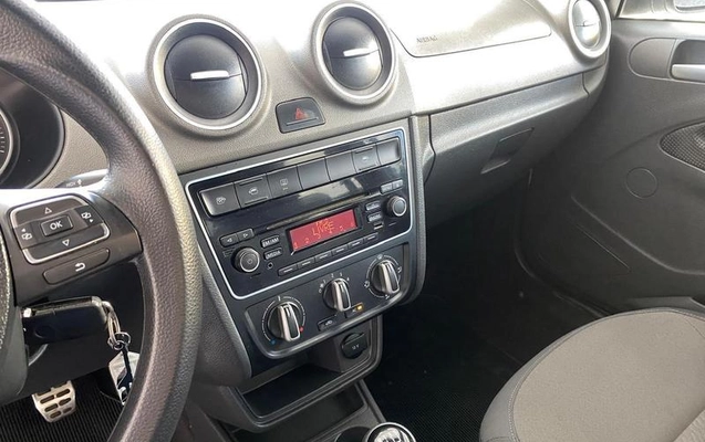 imagem-https://www.socarrao.com.br/sc-vehicle-images-prod/2135068/1788281151431-6909008_10_B_585ca33c9e.jpeg