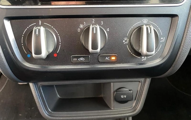 imagem-https://www.socarrao.com.br/sc-vehicle-images-prod/2135068/1788281151436-6909008_12_B_494f6d731f.jpeg