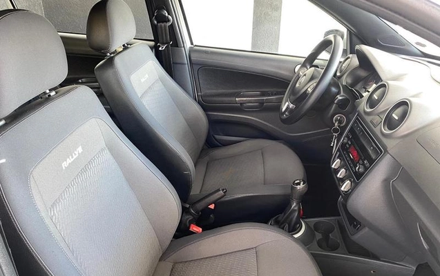 imagem-https://www.socarrao.com.br/sc-vehicle-images-prod/2135068/1788281151445-6909008_16_B_6566de8ea0.jpeg