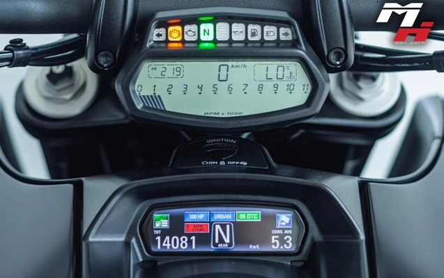 imagem-https://www.socarrao.com.br/sc-vehicle-images-prod/2135101/1789394041045-7820703_1_B_9515925dec.jpeg