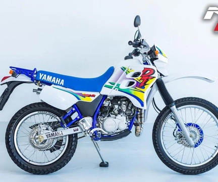 YAMAHA DT 200 R 1999 Branco — foto 1 de 3