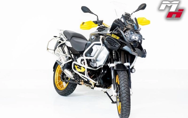 imagem-https://www.socarrao.com.br/sc-vehicle-images-prod/2135137/1783782190202-7079224_0_B_0216d95b92.jpeg