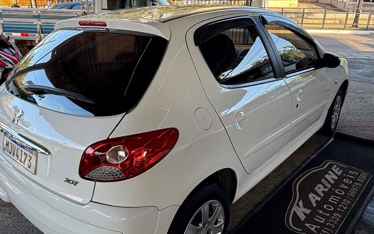 imagem-https://www.socarrao.com.br/sc-vehicle-images-prod/2135323/1781559057447-SU1HXzQ4NTQuanBlZw.jpeg