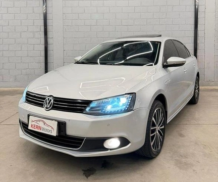 Volkswagen Jetta 2013 Prata — foto 1 de 3
