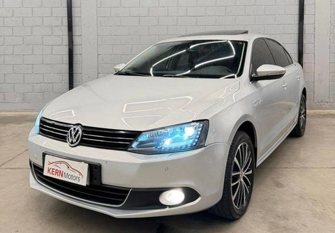 Volkswagen Jetta 2013 Prata — foto 1 de 3