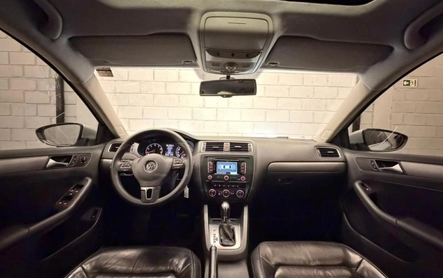 imagem-https://www.socarrao.com.br/sc-vehicle-images-prod/2135325/1782827258938-8112782_20_B_0feae39289.jpeg