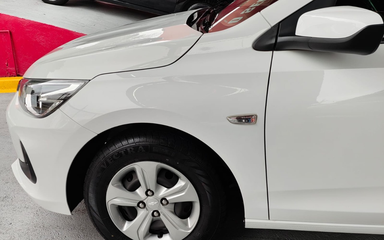 imagem-https://www.socarrao.com.br/sc-vehicle-images-prod/2135560/1781556962355-V2hhdHNBcHAgSW1hZ2UgMjAyNi0wNi0xNSBhdCAxNi4xMy4wMS5qcGVn.jpeg