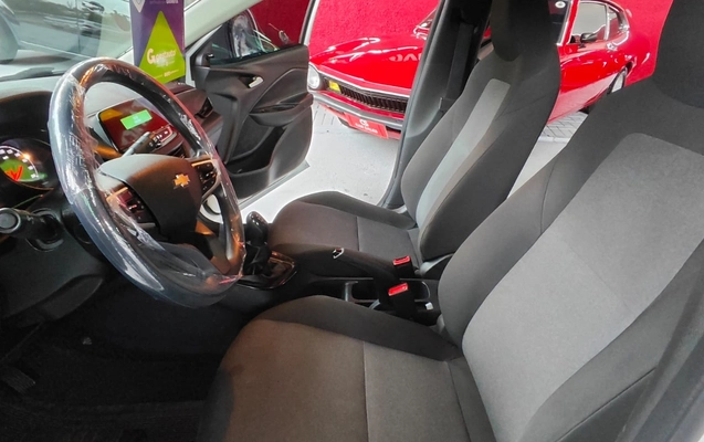 imagem-https://www.socarrao.com.br/sc-vehicle-images-prod/2135560/1781556962569-V2hhdHNBcHAgSW1hZ2UgMjAyNi0wNi0xNSBhdCAxNi4xMy4wMiAoMSkuanBlZw.jpeg