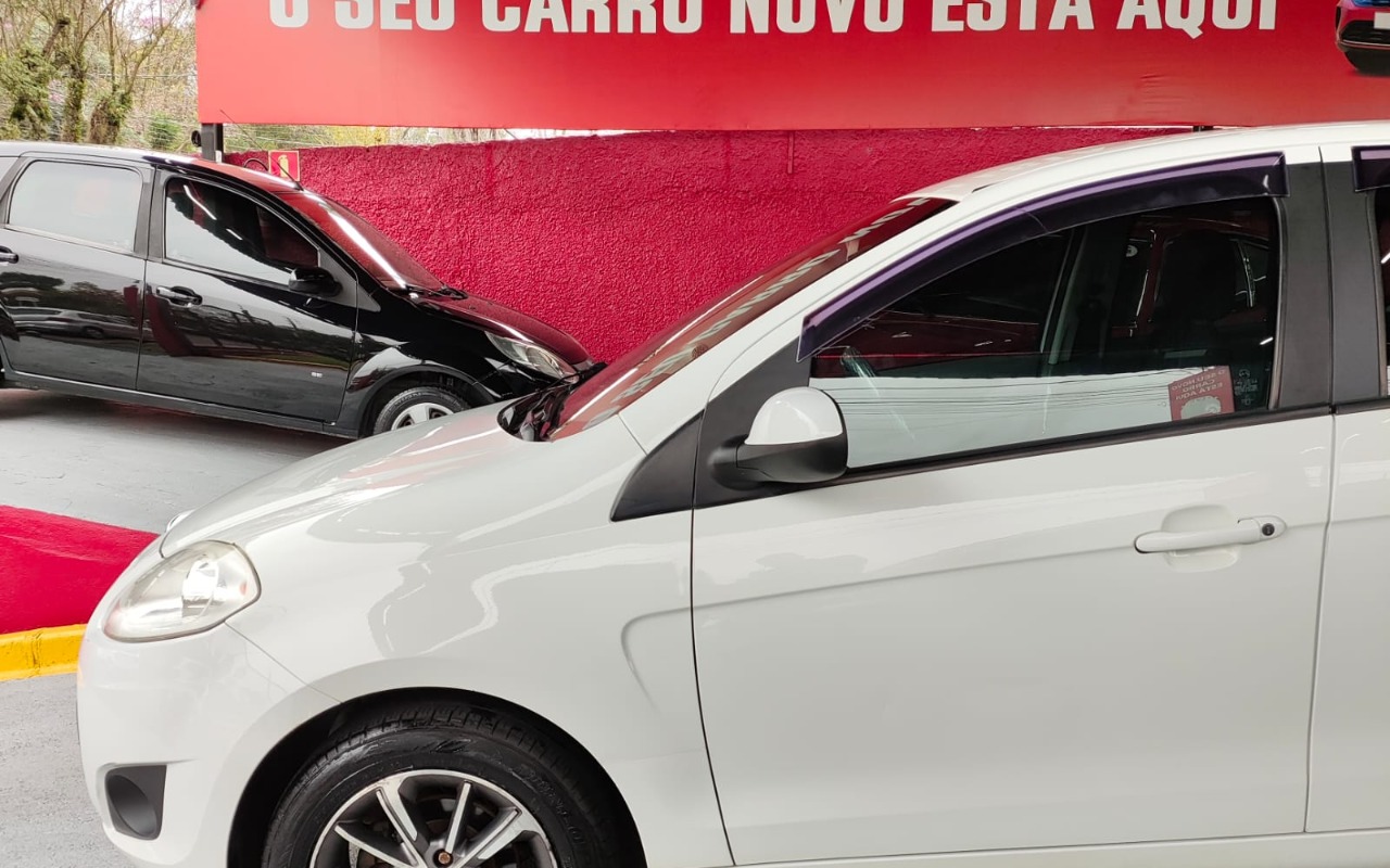 imagem-https://www.socarrao.com.br/sc-vehicle-images-prod/2135674/1781557592801-V2hhdHNBcHAgSW1hZ2UgMjAyNi0wNi0xNSBhdCAxNS4zNi4wMi5qcGVn.jpeg