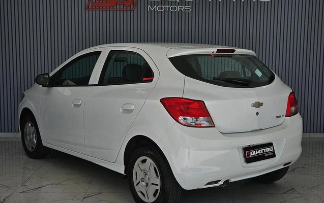 imagem-https://www.socarrao.com.br/sc-vehicle-images-prod/2135785/1784399674408-8184849_26_B_47f0715be5.jpeg