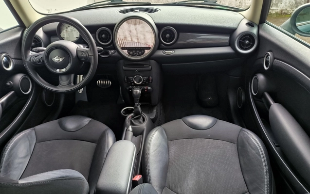 imagem-https://www.socarrao.com.br/sc-vehicle-images-prod/2139622/1781570111031-SU1HLTIwMjYwNjA0LVdBMDAxNygxKS5qcGc.jpg