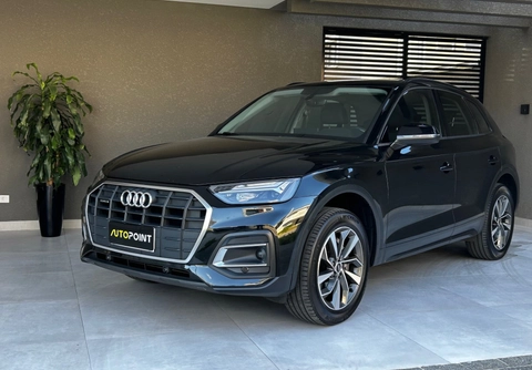 Audi Q5 2021 Preto — foto 1 de 3