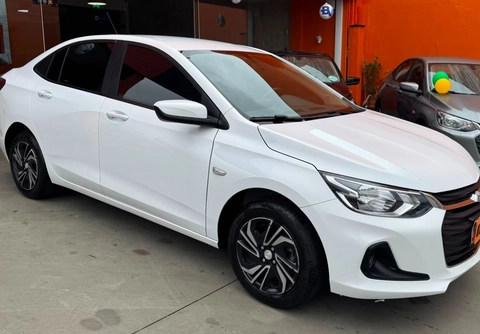 Chevrolet Onix 2025 Branco — foto 1 de 3