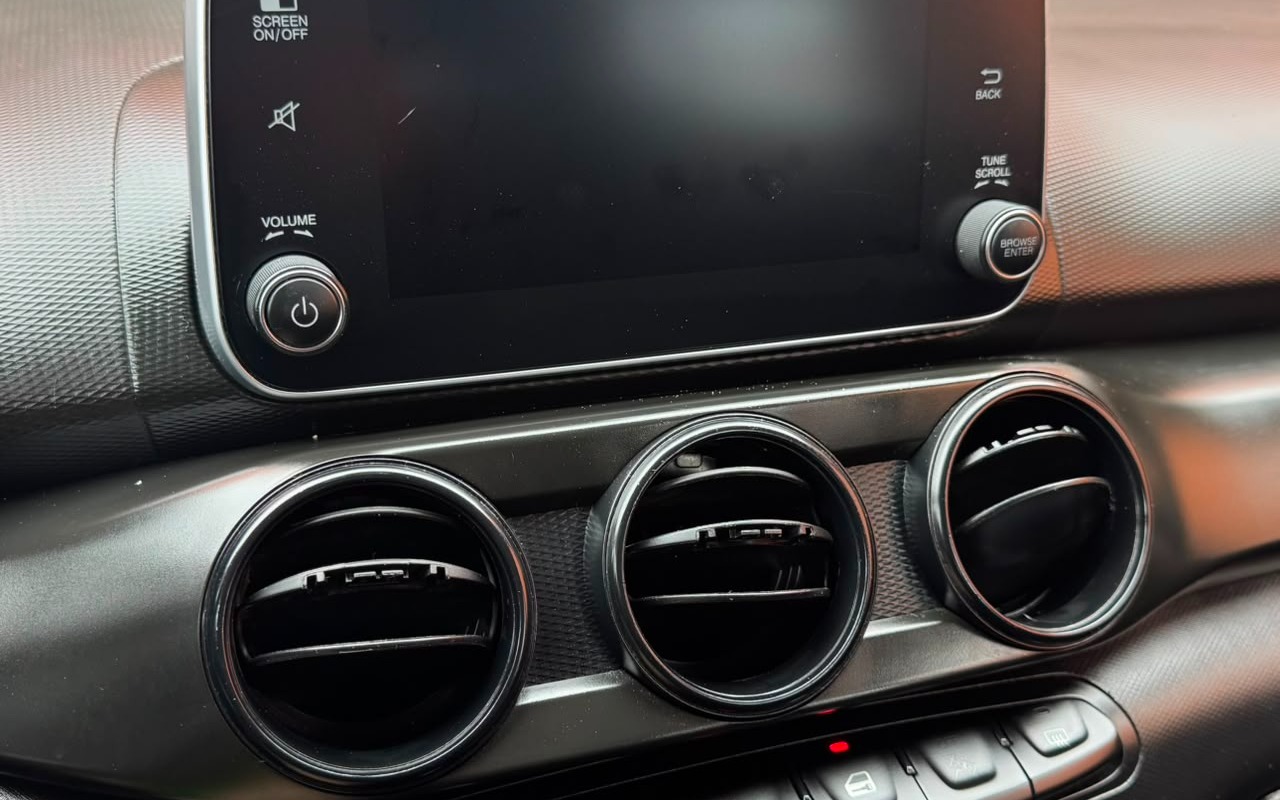 imagem-https://www.socarrao.com.br/sc-vehicle-images-prod/2150695/1781614427025-V2hhdHNBcHAgSW1hZ2UgMjAyNi0wNi0xNSBhdCAxMS40MC4yMCAoMSkuanBlZw.jpeg