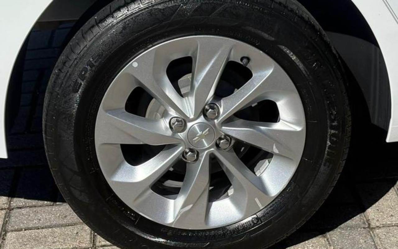 imagem-https://www.socarrao.com.br/sc-vehicle-images-prod/2150724/1781614763562-ODE4MjIxNl8zX0JfMDJkYTQ0NDY1YS5qcGVn.jpeg