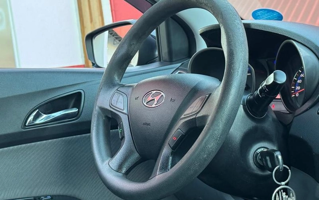 imagem-https://www.socarrao.com.br/sc-vehicle-images-prod/2151321/1787857437457-8174920_6_B_2e474deff4.jpeg