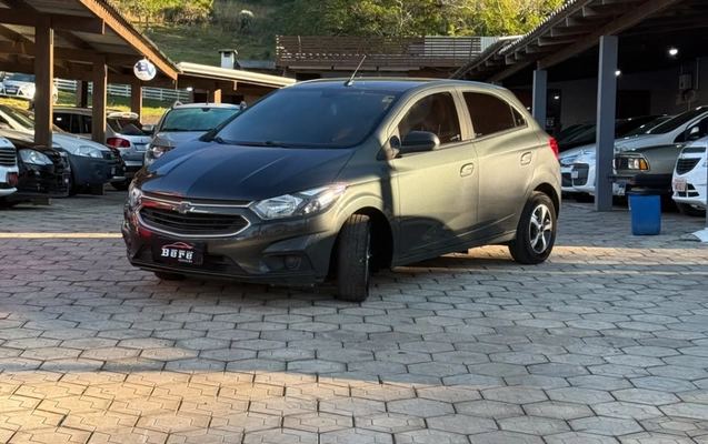imagem-https://www.socarrao.com.br/sc-vehicle-images-prod/2152396/1781619715134-ojeA3Z5Rlap5hcrJrPC8TtJuI7JskcXP.jpg