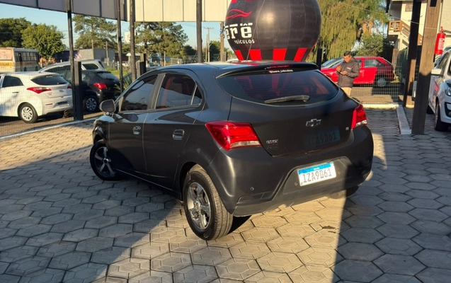 imagem-https://www.socarrao.com.br/sc-vehicle-images-prod/2152396/1781619715138-5pDNhwB31i0NwxKjMNudcMVLTb6NMsKd.jpg