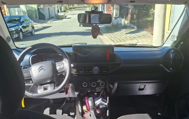 imagem-https://www.socarrao.com.br/sc-vehicle-images-prod/2152458/1781621791663-MjAyNjA0MjBfMTQ0MTUyLmpwZw.jpg